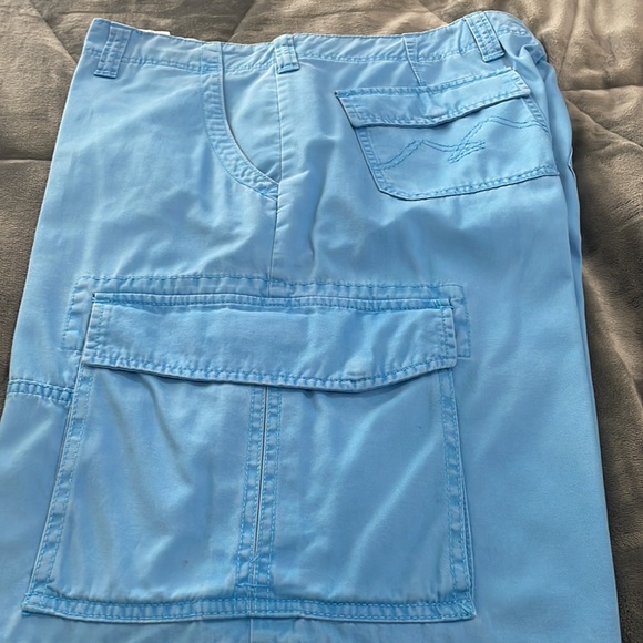 Men’s shorts - Picture 2 of 3